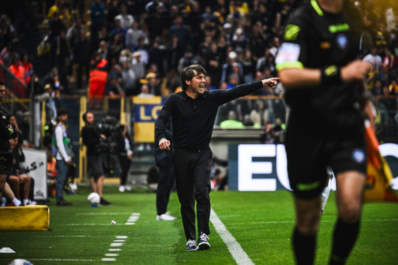 Antonio Conte, treinador do Napoli